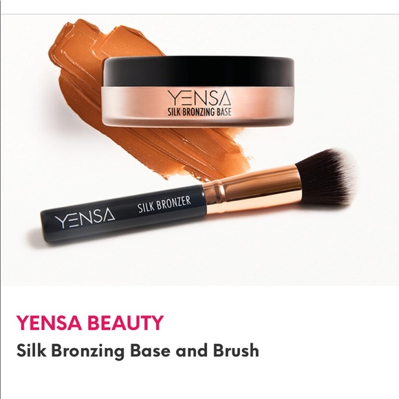 Bronzer+Brush Duo